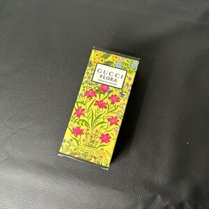 Gucci Flora Gorgeous Gardenia Box with Pink and Yellow Floral Design